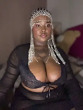 QUEEN_NOBUHLE_FEMDOM_777 – webcam-show