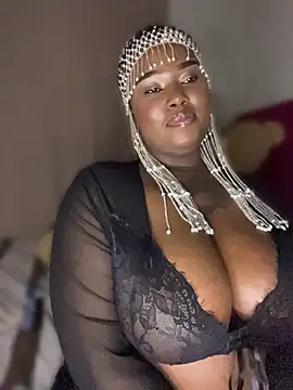 QUEEN_NOBUHLE_FEMDOM_777's Webcam Show