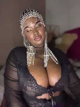 QUEEN_NOBUHLE_FEMDOM_777 Шоу с уебкамера