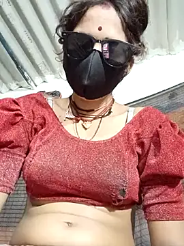 Bebby_-Doll Show in webcam