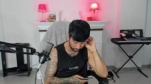 dereck_karter Show in webcam