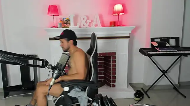 הופעת וובקאם של dereck_karter