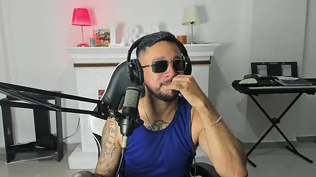 dereck_karter 网络视讯表演