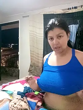 MiaGiraldo's Webcam Show