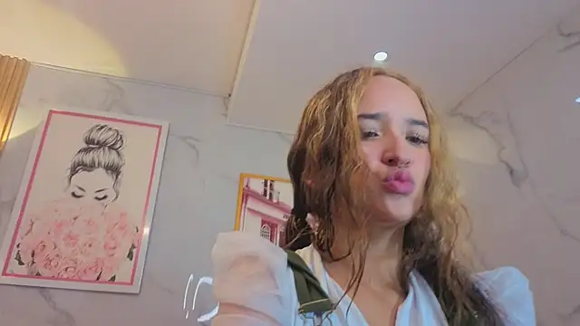Chatroom XXX en direct de bella_vibess_s