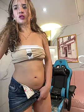 Chat +18 de bella_vibess_s ao vivo