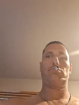 majestic4u Show in webcam