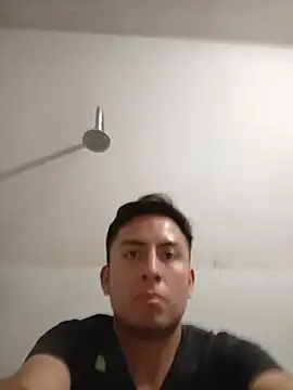 dantevelez Show in webcam