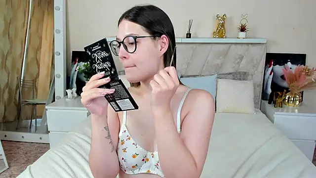 XXX chat uživo modela AmelliaClark