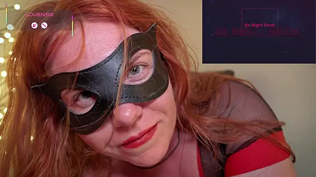 Show modela GingerAleMILF na web-kameri