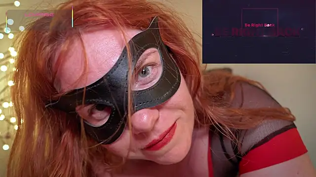 GingerAleMILF 网络视讯表演