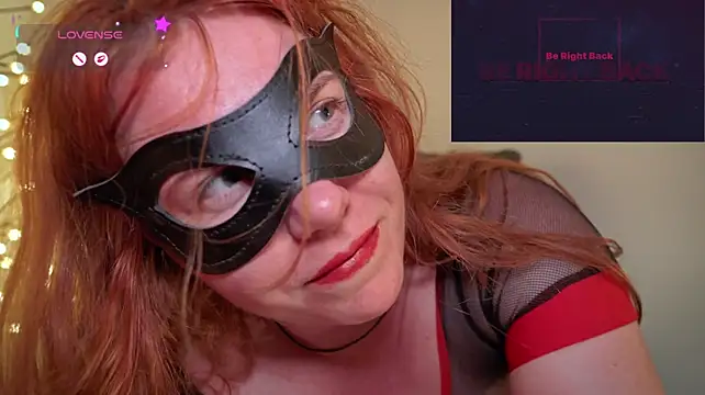 GingerAleMILF's Live XXX Chat