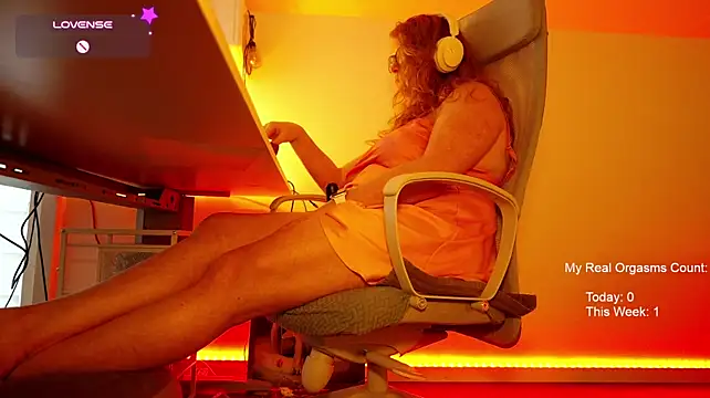 GingerAleMILF Show Webcam