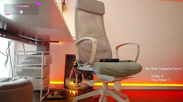 GingerAleMILF Show Webcam
