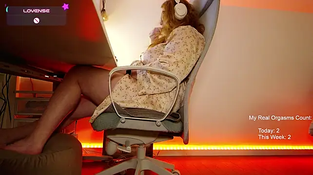 GingerAleMILF's Webcam Show