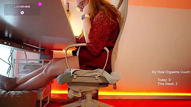 GingerAleMILF's Webcam Show