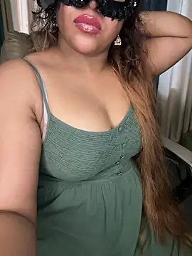 Zaralanson Adlı Modelin Canlı XXX Sohbeti