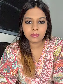 Malika_SecretsのライブXXXチャット