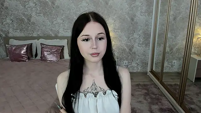 VioletHarme Chat XXX in diretta