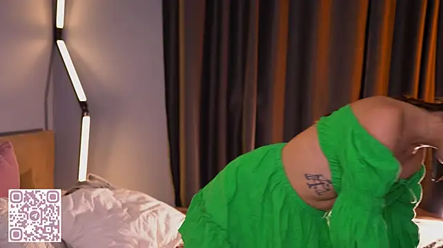 XXX chat uživo modela OliviaKis_