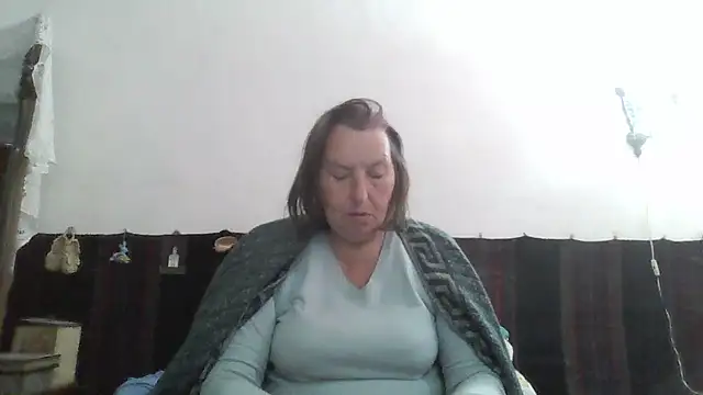 AnnaLive570's Webcam Show
