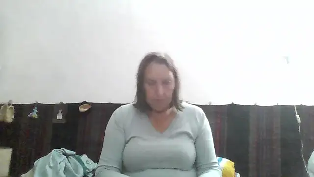 AnnaLive570n Live chat-huone