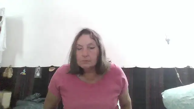 AnnaLive570's Webcam Show