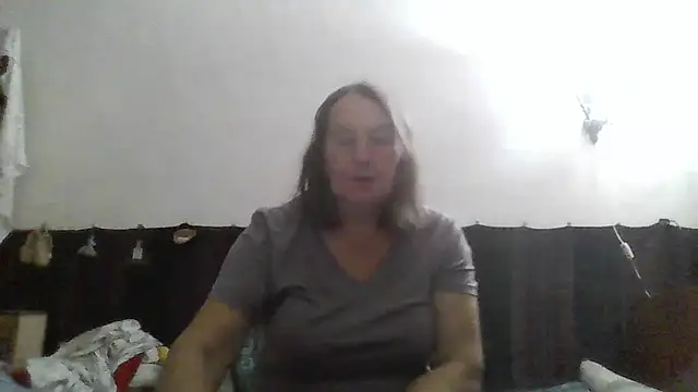 AnnaLive570 Show in webcam