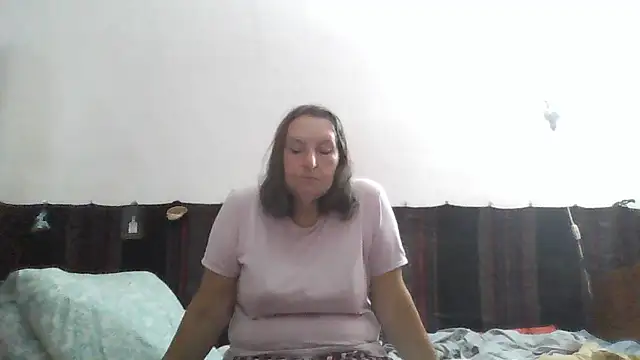 Show modela AnnaLive570 na web-kameri