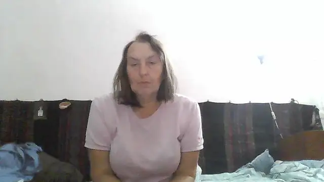 AnnaLive570's Webcam Show