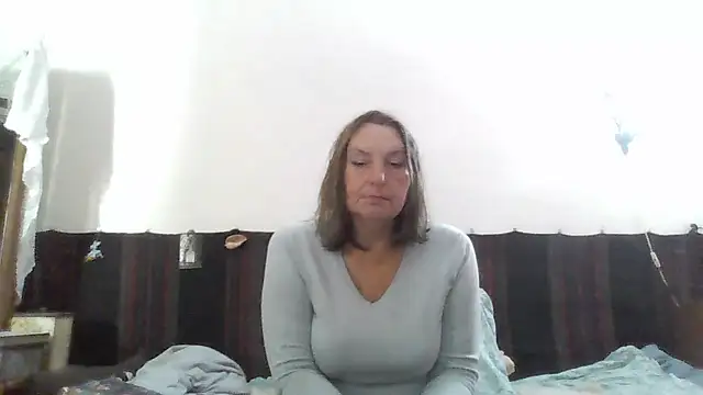 AnnaLive570's Webcam Show
