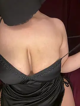 RooVaaN-Xx Webcam show