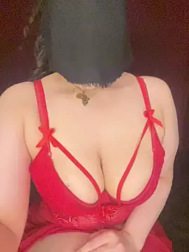 Show modela RooVaaN-Xx na web-kameri
