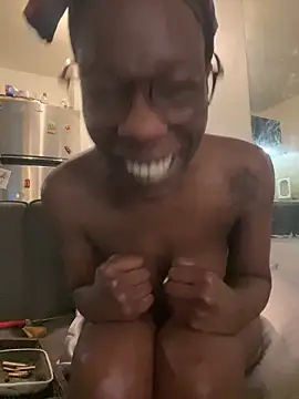 littyleesh1's Webcam Show