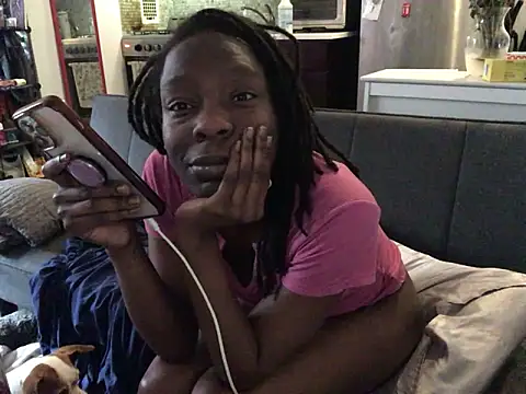 littyleesh1's Webcam Show