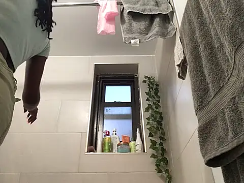 littyleesh1's Webcam Show