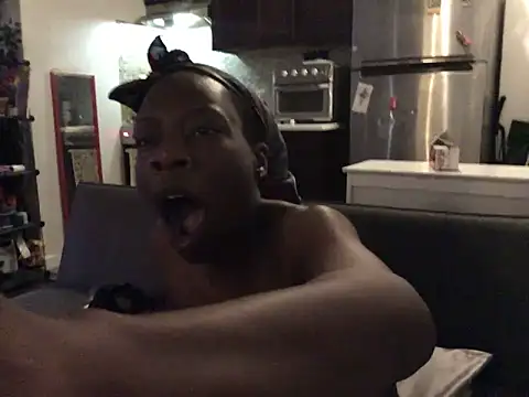 littyleesh1's Webcam Show