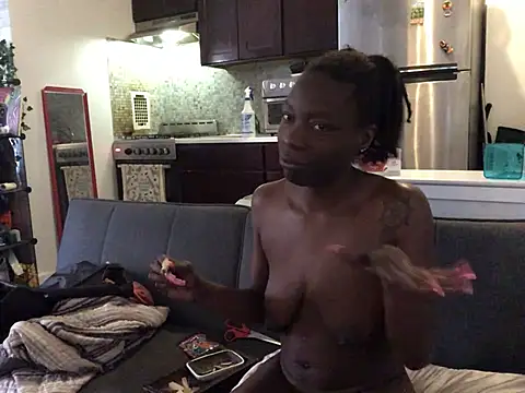 littyleesh1's Webcam Show