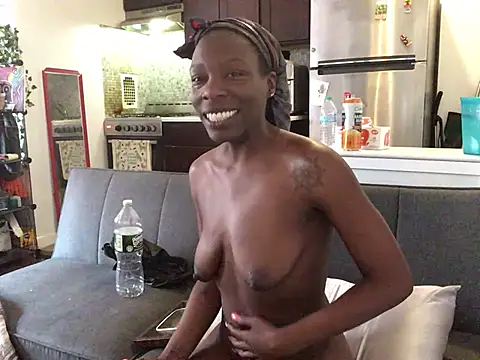 littyleesh1's Webcam Show