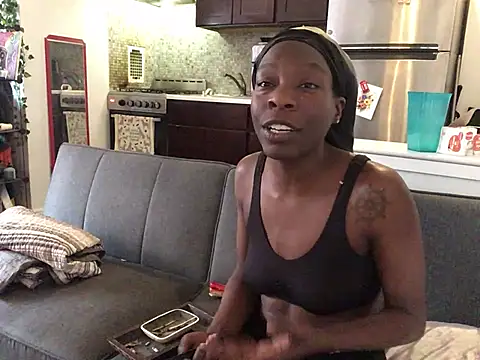 littyleesh1's Webcam Show