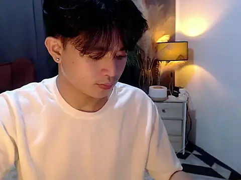 NautyBoyBrazeen_143 Pertunjukan Webcam