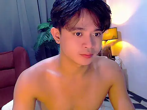 Show modela NautyBoyBrazeen_143 na web-kameri