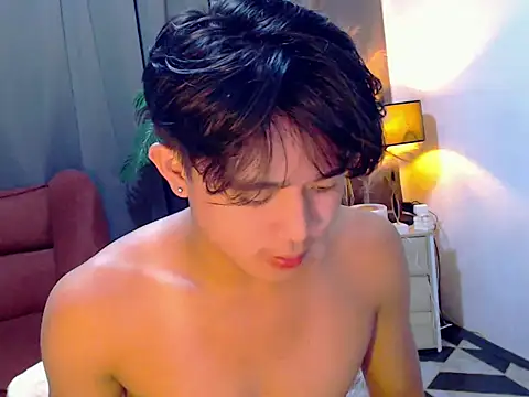 NautyBoyBrazeen_143 Show Webcam