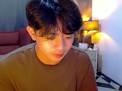 NautyBoyBrazeen_143 Pertunjukan Webcam