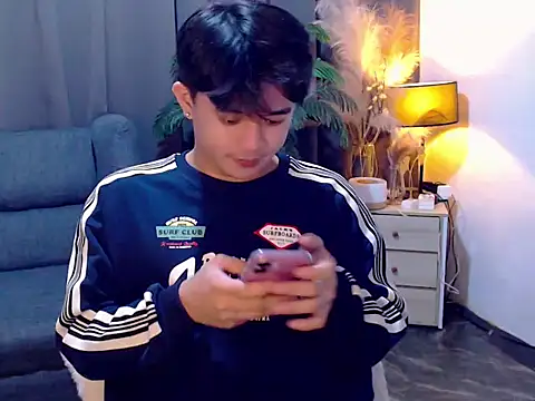 NautyBoyBrazeen_143 Pertunjukan Webcam