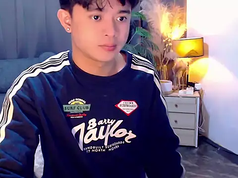 NautyBoyBrazeen_143 Pertunjukan Webcam