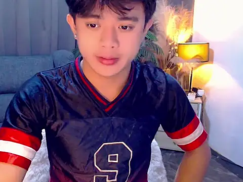 NautyBoyBrazeen_143 Pertunjukan Webcam