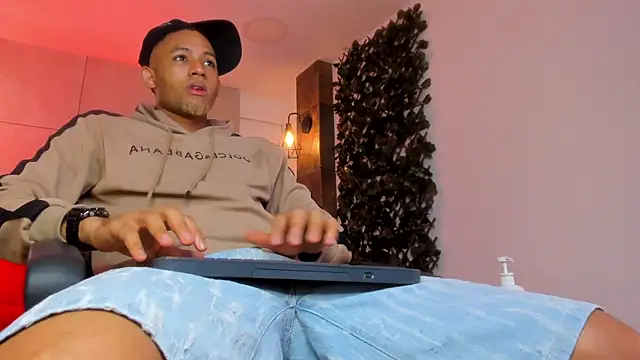 B_Wild's Webcam Show