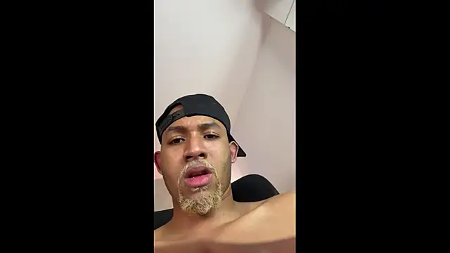 B_Wild Pertunjukan Webcam