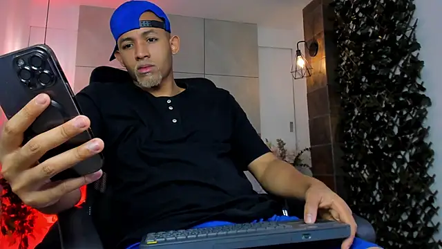 B_Wild's Webcam Show